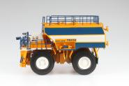 BELAZ Muldenkipper 76135 mit Wassertank 119m³