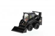 CAT Minilader 242D3 "Black Edition"