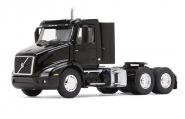 VOLVO VNR 300 DayCab, black metallic