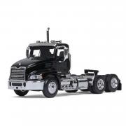 MACK Pinnacle DayCab, schwarz