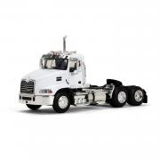 MACK Pinnacle DayCab, white