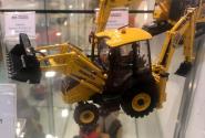 KOMATSU Backhoe Loader WB93R-8