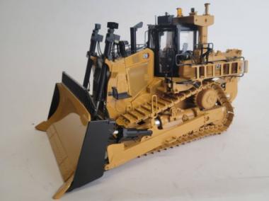 CAT Dozer D9 NEXT with SU-Blade and Single-Shank-Ripper 