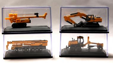 XCMG Construction Set ( 4 different Machines ) 