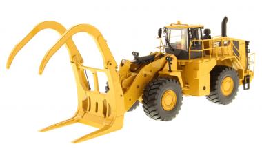 CAT Radlader 988K mit Holzgreifer 