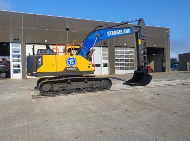 VOLVO Bagger EC220D "Stangeland" 