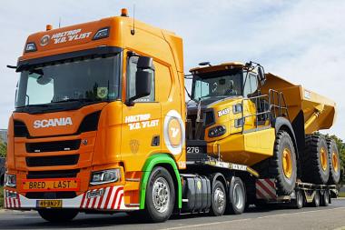 SCANIA R 6x2 mit NOOTEBOOM 3achs Tieflader OSDS "van der Vlist" 