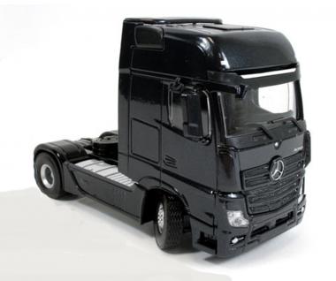 MB Actros MP4 Solotruck Gigaspace 4x2 "Metallic Black Edition" 
