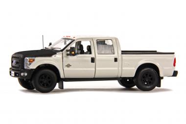 FORD F250 Pickup with Crew Cab & 6ft Bed, white/black 