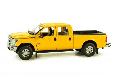 FORD F250 Pickup with Crew Cab & 6ft Bed, yellow/chrome 