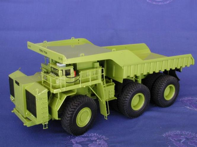 TEREX dump truck 33-19 Titan 