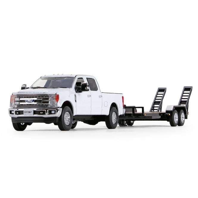 FORD F-250 Super Duty Pickup with Tandem Lowboy, white 