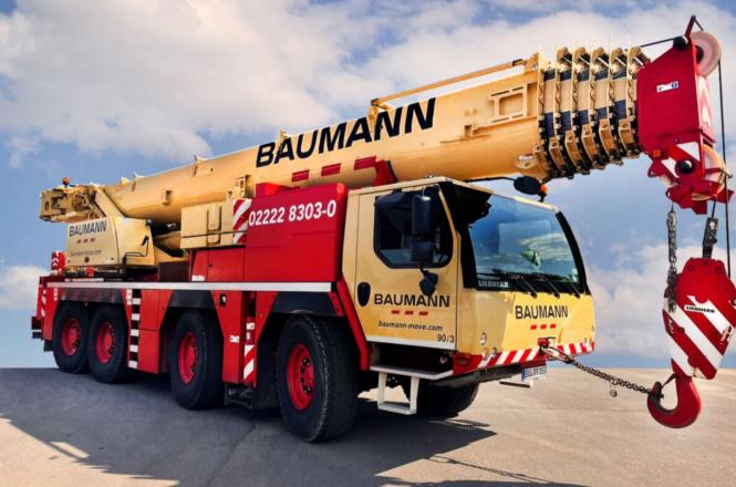 LIEBHERR 4achs Autokran LTM1090-4.2 "Baumann" 