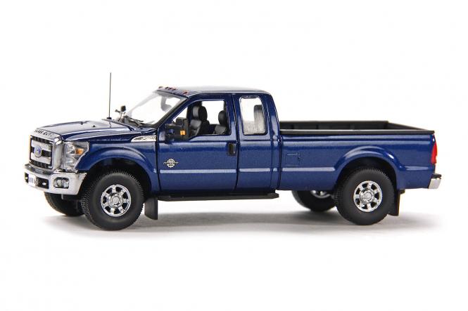 FORD Pick Up F250 XLT w. Super Cab and 8'' Bed, blue 