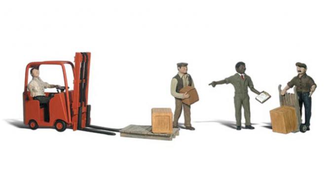 Workers with Porklift 