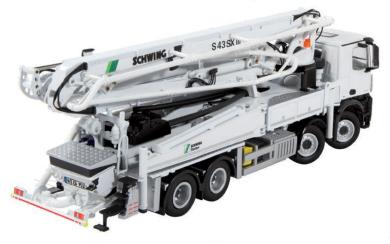 MB Arocs 8x4 mit SCHWING Betonpumpe S 43 SX III 