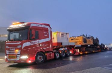 DAF XG 8x4 mit 4achs Tieflader "Kloster" 