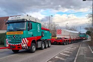 MB Arocs MP4 8x4 with 7axle  SCHEUERLE Intercombi  + Semi + Hitch "Scales" 