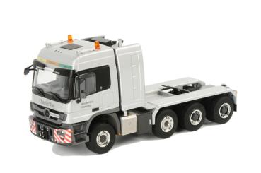 MB ACTROS 8x6 Zugmaschine 