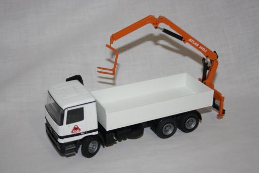 MB ACTROS 3achs mit Pritsche und ATLAS Kran 