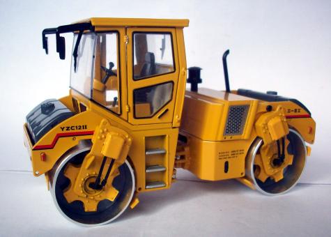 SANY Asphaltwalze YZC12 