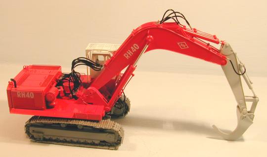 O&K Bagger RH40 mit Aufreißer und Tieflöffel 