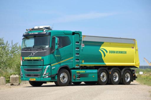 VOLVO FH5 8x4 Elektro mit Kipperaufbau "Dura Vermeer" 