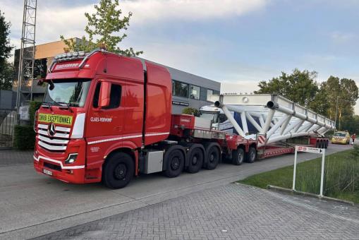 MB Actros MP5 8x4 mit SCHEUERLE 2+4 "Claes Verwimp" 