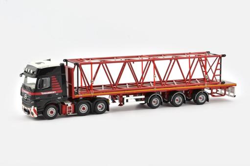 MB Actros2 6x2 Giga Space - Flachbettaufleger und KOBELCO Gittermast "Mammoet" 